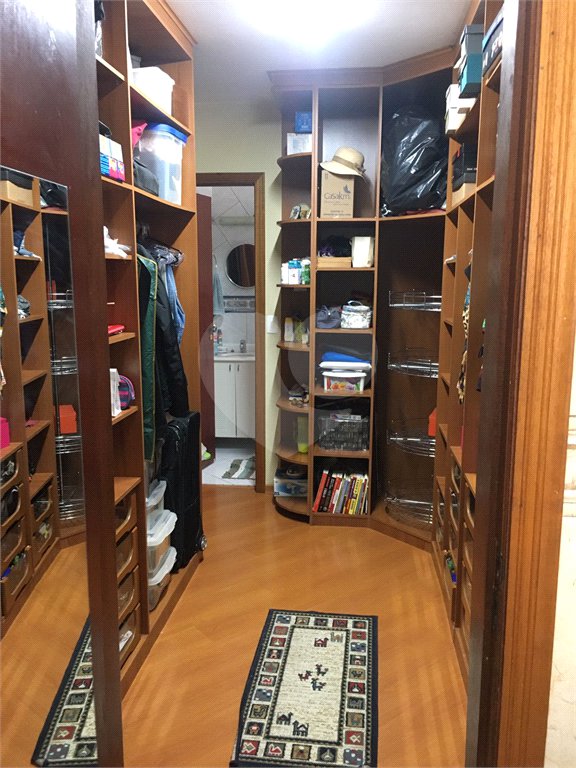 Sobrado à venda com 4 quartos, sendo 3 suítes,  em Jardim Olympia, São Paulo, SP