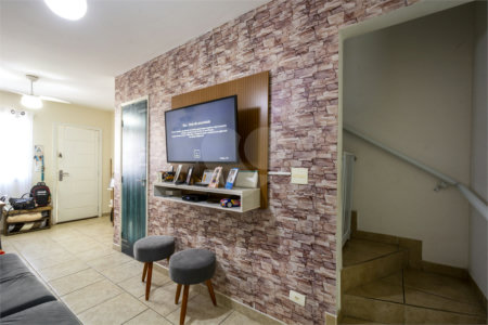 Casa à venda com 3 quartos, sendo 1 suíte, no condomínio Inter Ville Condominium House, São Paulo - SP