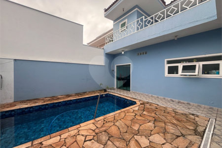 Casa à venda com 3 suítes no condomínio Granja Olga II, Sorocaba - SP
