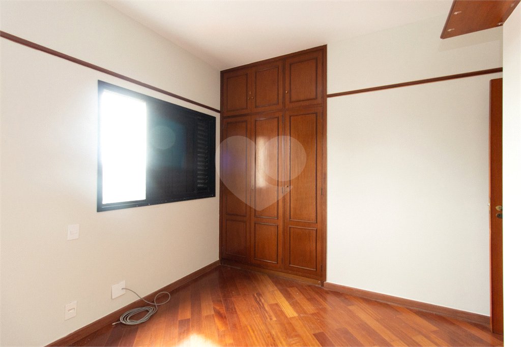 Apartamento a Venda na Chácara Santo Antônio, 163 m², 3 suítes, 2 vagas,, lazer e próximo ao parque