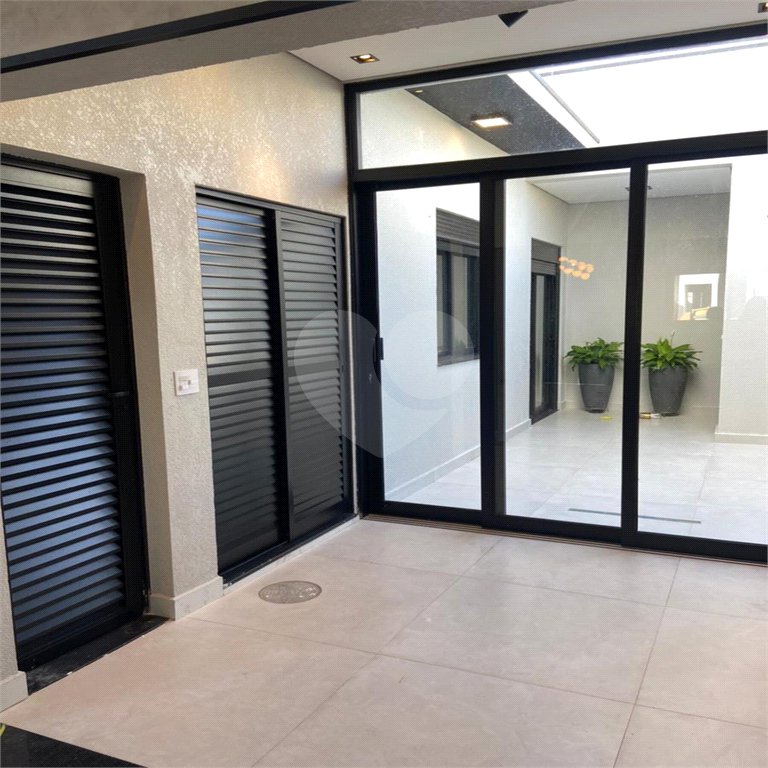 Casa à venda com 3 suítes no condomínio Vila Ytu, Indaiatuba - SP