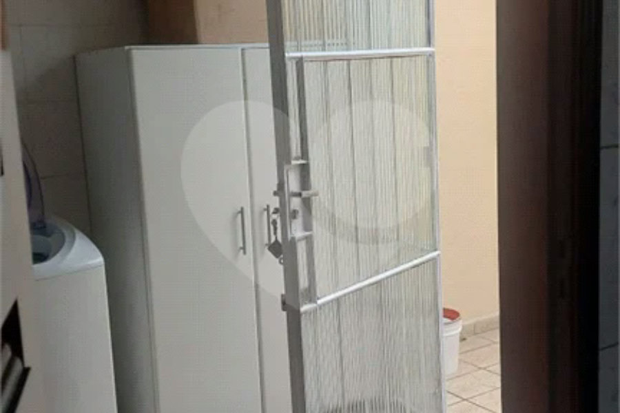 Sobrado à venda com 3 quartos, sendo 1 suíte, em Parque Vitória, São Paulo, SP