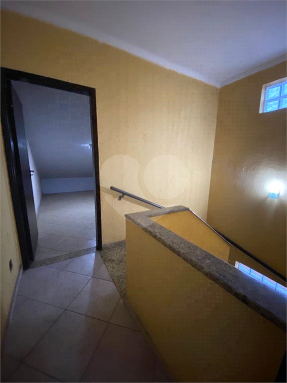 Casa à venda com 3 quartos, sendo 1 suíte, em Vila Valença, São Vicente, SP