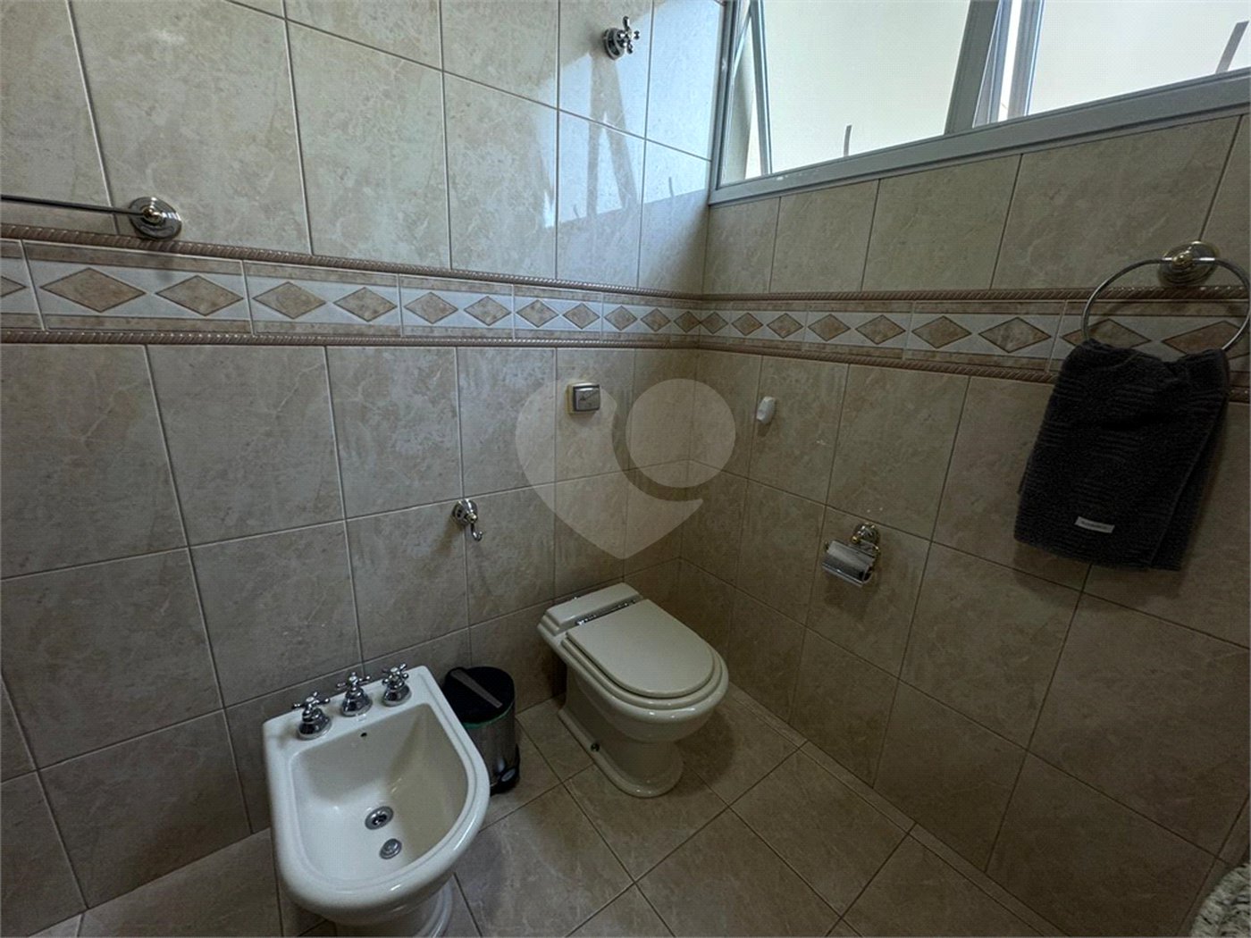Apartamento à venda com 3 quartos, sendo 1 suíte, no Centro, Ribeirão Preto, SP