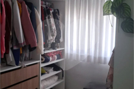 Casa à venda com 3 suítes no condomínio Villa das Flores, Mogi das Cruzes - SP