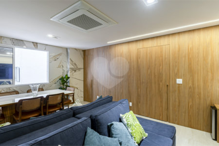 Apartamento à venda com 3 quartos, sendo 1 suíte, em Vila Uberabinha, São Paulo, SP