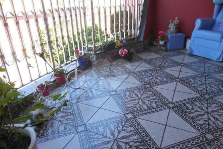 Sobrado à venda com 4 quartos, sendo 3 suítes, em Vila Gustavo, São Paulo, SP