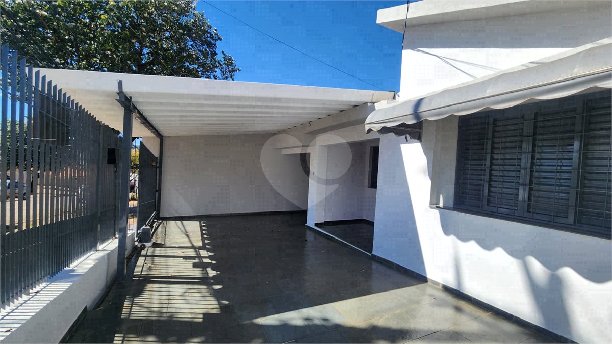 Casa à venda com 3 quartos em Vila Ramaciotti, Valinhos, SP