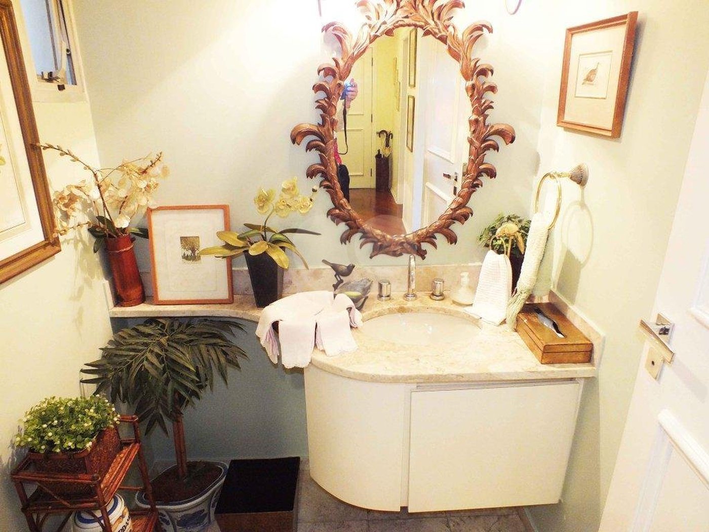 Apartamento à venda com 3 suítes em Real Parque, São Paulo, SP