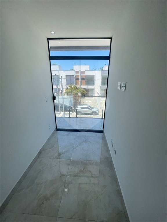 Casa à venda com 3 quartos, sendo 2 suítes, no condomínio Grand Park, Rio de Janeiro - RJ