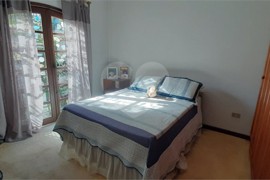 Casa à venda com 3 quartos, sendo 1 suíte, no condomínio Sausalito, Mairiporã - SP
