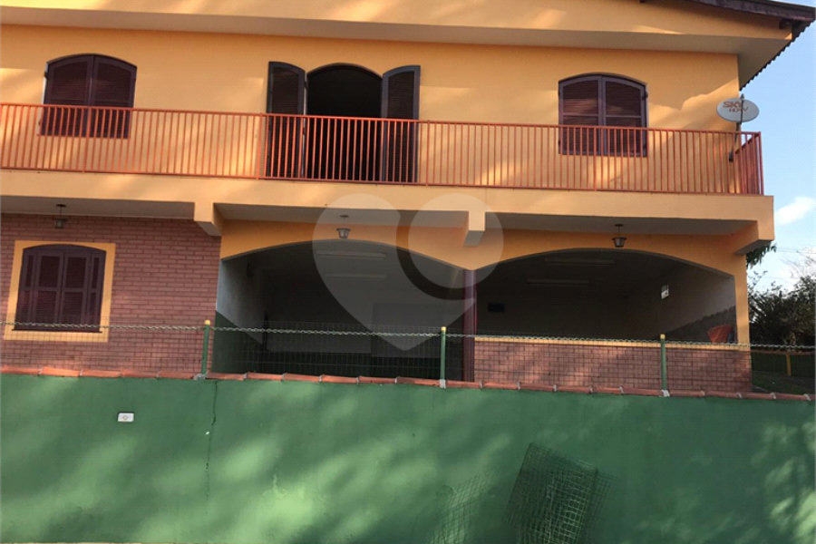 Casa à venda com 5 quartos, sendo 1 suíte, em Chácaras Bom Tempo, Franco da Rocha, SP