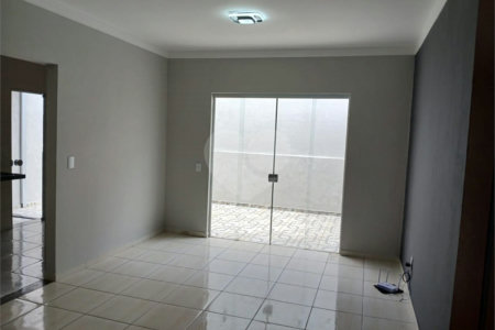 Casa de Vila à venda com 3 quartos, sendo 1 suíte, em Jardim Wanel Ville V, Sorocaba, SP