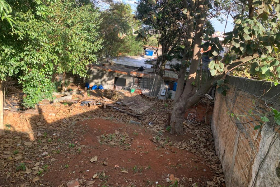 Terreno à venda com 2 quartos em Vila Nivi, São Paulo, SP