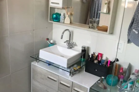 Casa à venda com 3 quartos, sendo 1 suíte, no condomínio Residencial Gabriela, São Paulo - SP