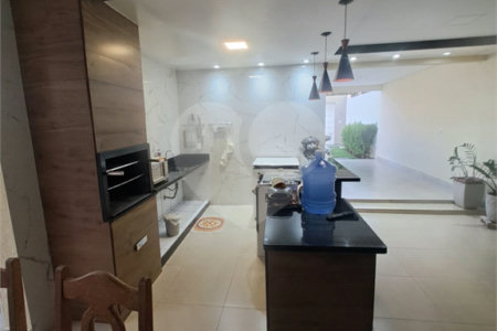 Casa à venda com 3 quartos, sendo 1 suíte, em Morada da Serra, Cuiabá, MT