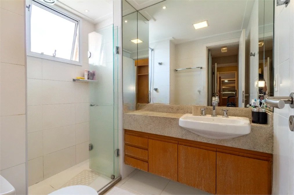 Apartamento à venda com 3 suítes em Água Branca, São Paulo, SP