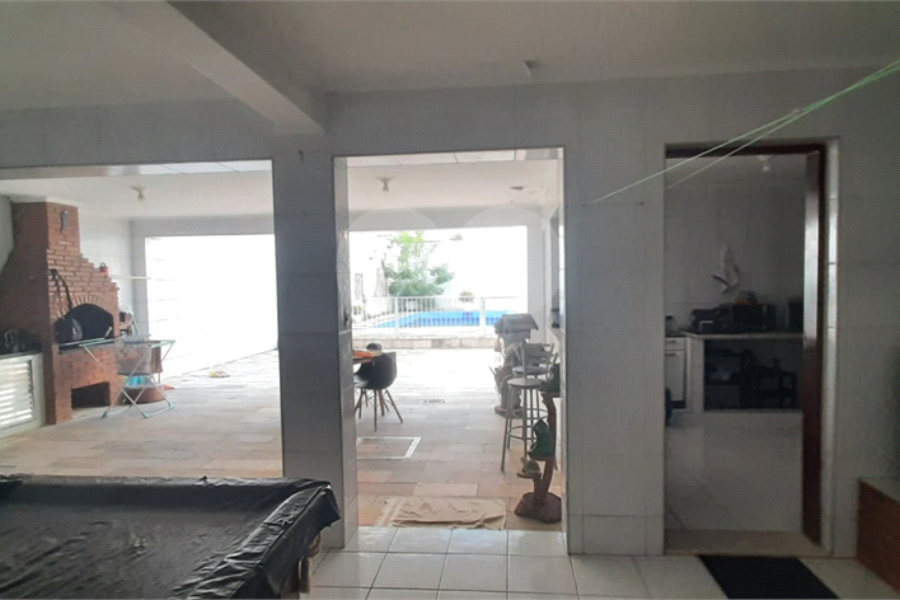 Sobrado à venda com 5 quartos, sendo 1 suíte,  em Vila Rosália, Guarulhos, SP