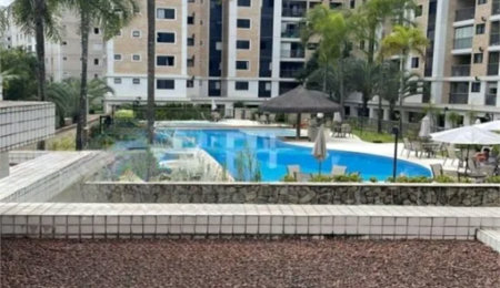 Apartamento à venda com 3 quartos, sendo 1 suíte,  em Cidade São Francisco, São Paulo, SP