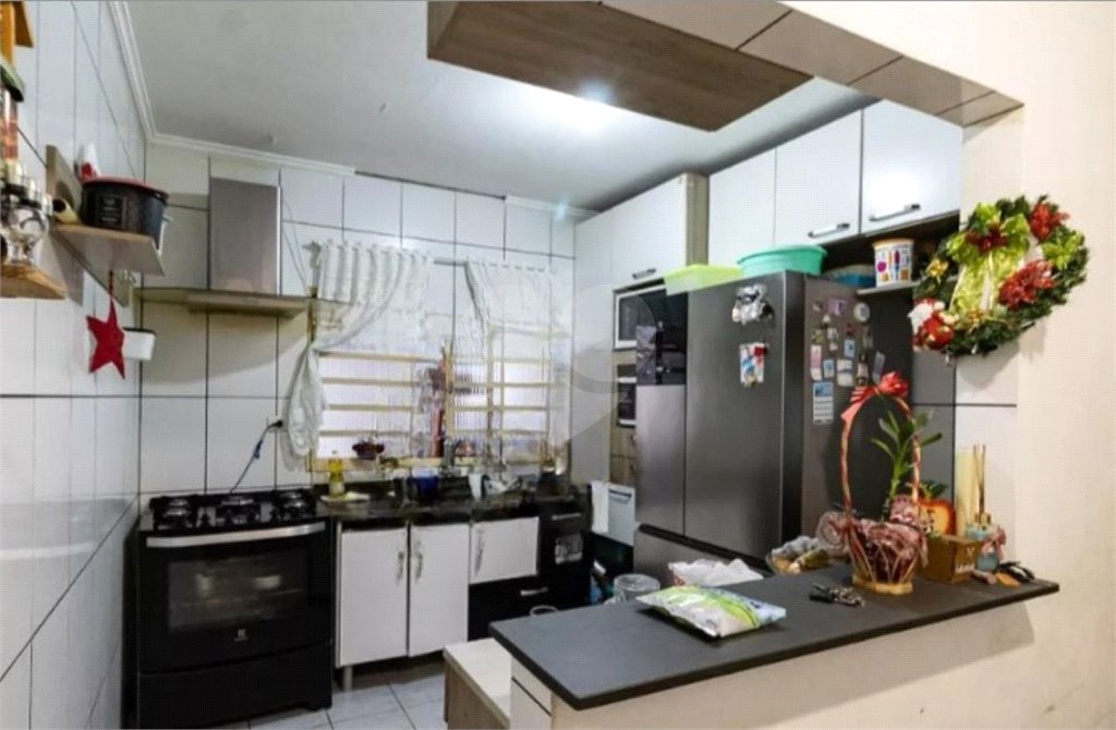 Casa à venda com 5 quartos em Sítio Caraguata, São Paulo, SP