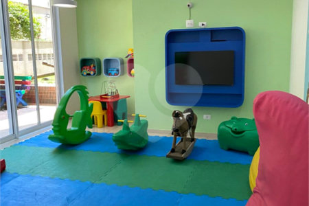Apartamento à venda com 3 quartos, sendo 1 suíte, em Vila Regente Feijó, São Paulo, SP