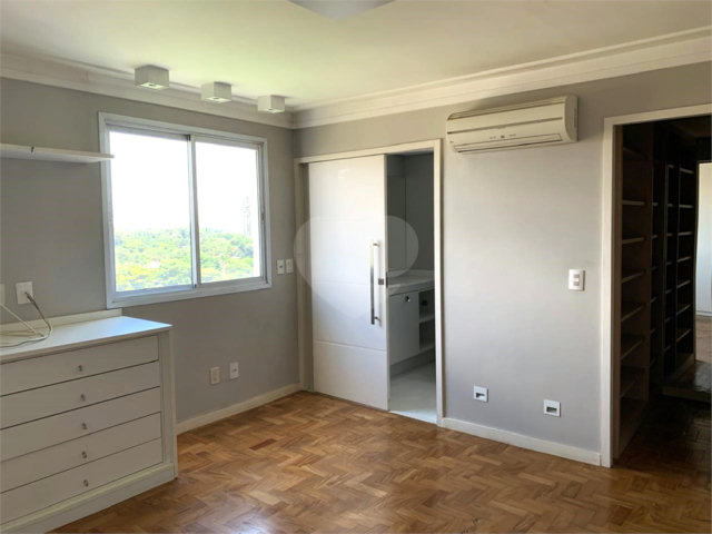 Apartamento à venda com 1 suíte em Chácara Santo Antônio, São Paulo, SP