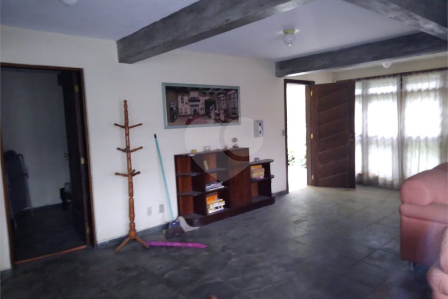 Casa à venda com 5 quartos, sendo 1 suíte, em Mantiqueira, Mairiporã, SP