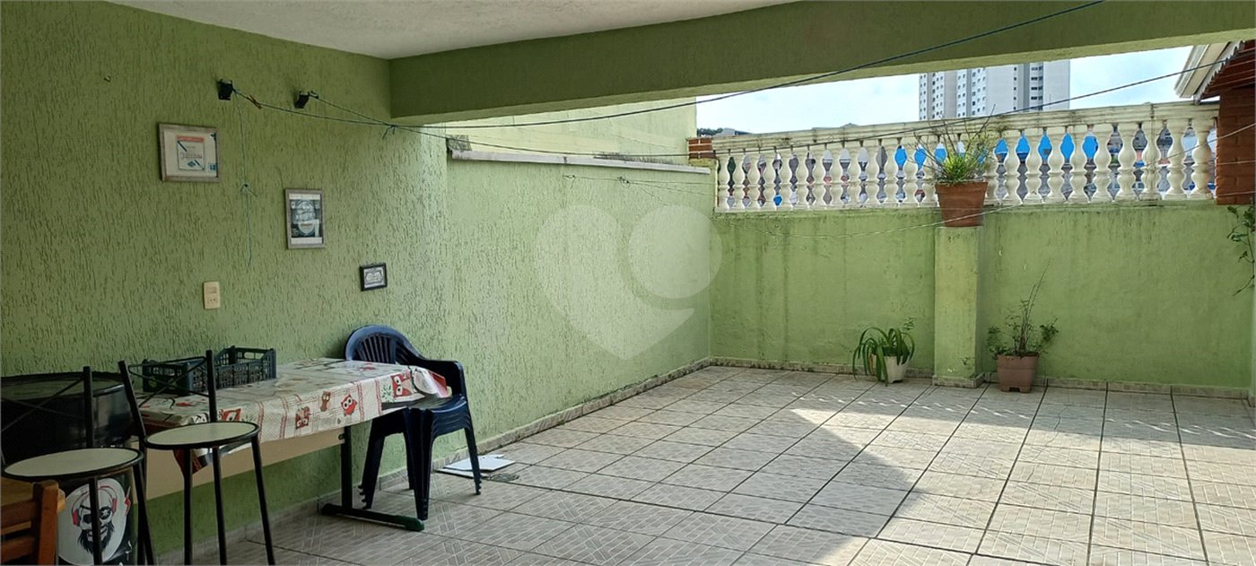 Sobrado à venda com 3 quartos, sendo 1 suíte, em Vila Ema, São Paulo, SP