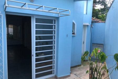 Casa Térrea à venda com 4 quartos, sendo 2 suítes,  em Jardim das Bandeiras, São Paulo, SP