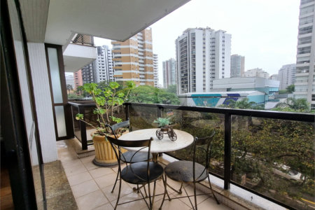 Apartamento à venda com 3 quartos, sendo 1 suíte, em Santana, São Paulo, SP