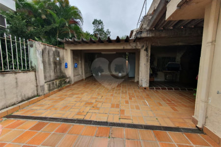 Casa Térrea à venda com 3 quartos, sendo 1 suíte, em Vila Ré, São Paulo, SP