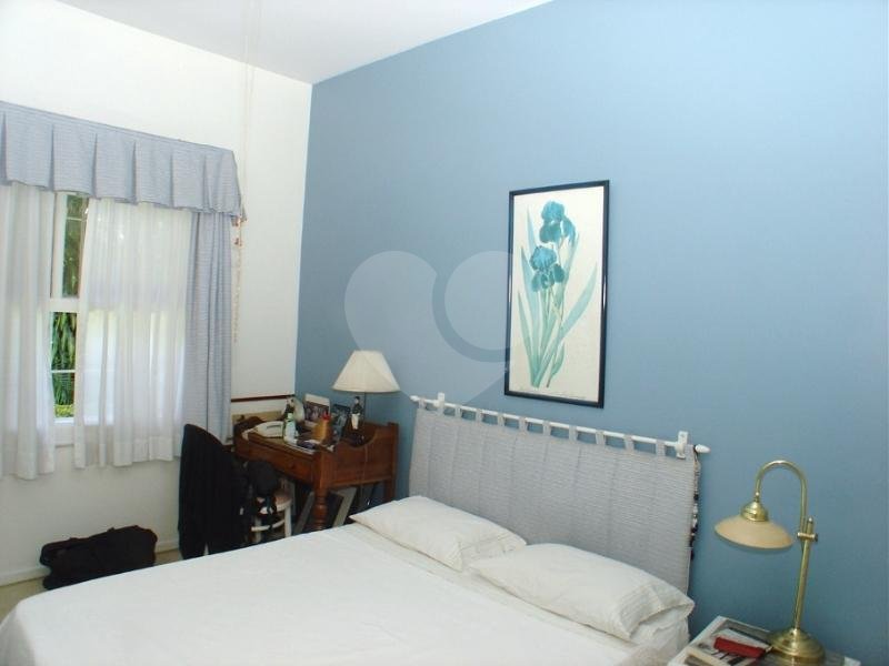 Casa à venda com 4 quartos, sendo 1 suíte, em Brooklin Velho, São Paulo, SP