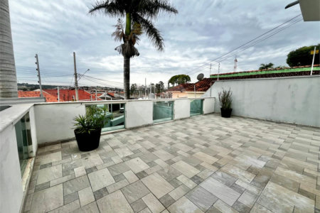 Casa à venda com 4 suítes em Vila Mazarino, Itapetininga, SP