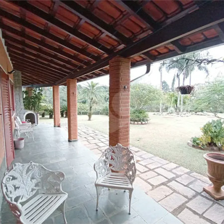 Casa à venda com 4 suítes no condomínio Estância Marambaia, Vinhedo - SP