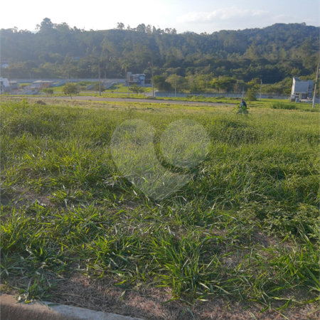 Terreno à venda no condomínio Residencial Veneza, Mogi das Cruzes - SP