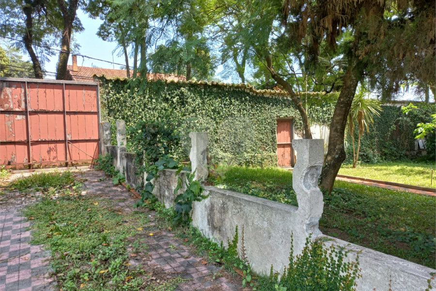 Terreno à venda com 2 quartos, sendo 1 suíte, em Jardim Floresta, São Paulo, SP