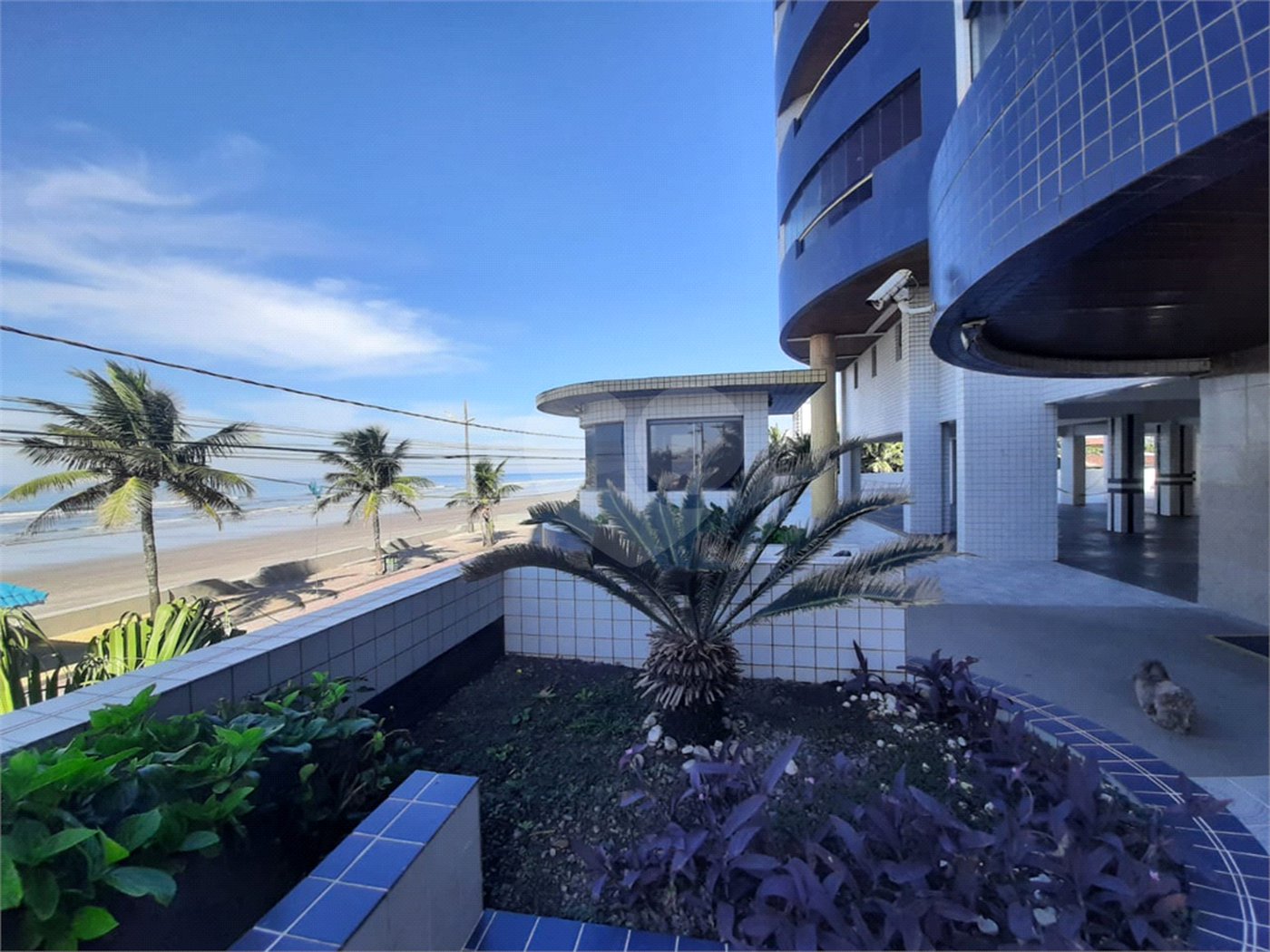 Apartamento à venda com 2 quartos, sendo 1 suíte, em Vera Cruz, Mongaguá, SP