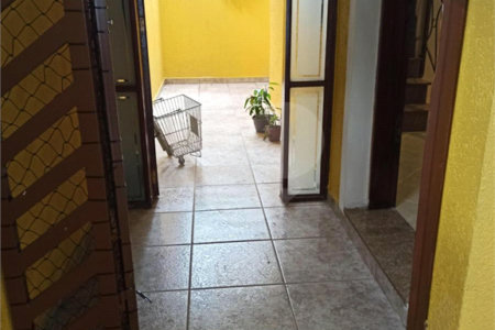 Casa à venda com 3 quartos, sendo 1 suíte, em Jardim Piqueroby, São Paulo, SP