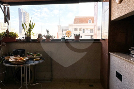 Apartamento à venda com 3 quartos, sendo 2 suítes, em Morumbi, São Paulo, SP