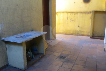 Casa à venda com 4 quartos, sendo 1 suíte, em Vila Santo Estéfano, São Paulo, SP