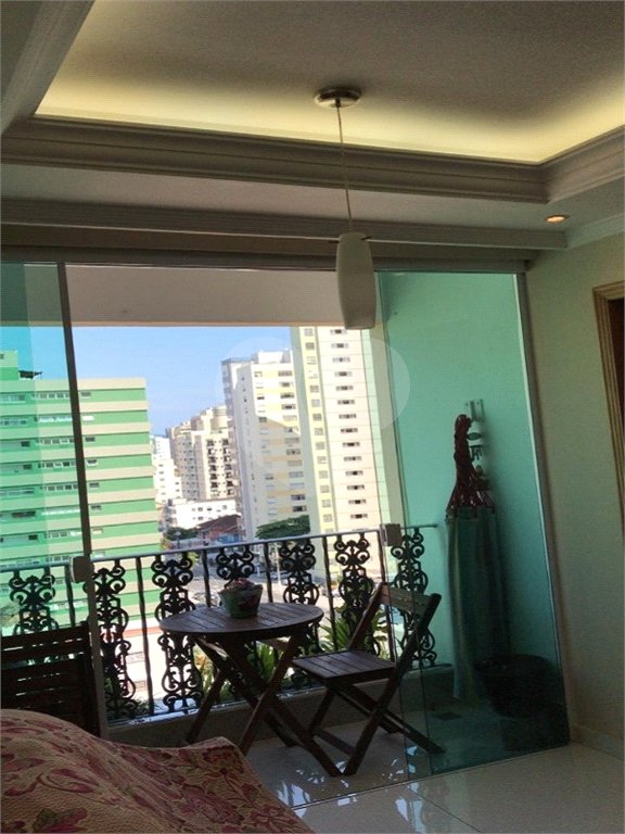 Apartamento à venda com 2 quartos, sendo 1 suíte,  em Itararé, São Vicente, SP