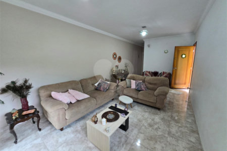 Casa Térrea à venda com 3 quartos, sendo 1 suíte, em Vila Mazzei, São Paulo, SP