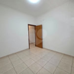 Casa à venda com 3 quartos, sendo 1 suíte, no condomínio Residencial Jardim das Palmeiras, Vinhedo - SP