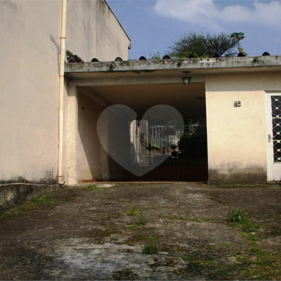 Sobrado à venda com 3 quartos em Chora Menino, São Paulo, SP