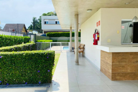 Casa à venda com 4 quartos, sendo 2 suítes, no condomínio Residencial Vila Lagos, São Paulo - SP