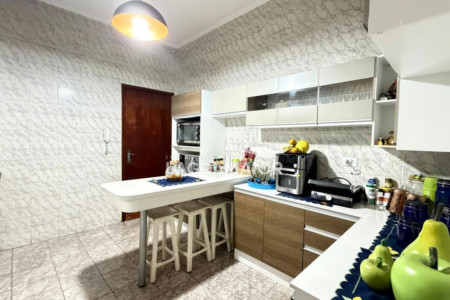 Casa à venda com 3 quartos, sendo 1 suíte, em Jardim Cangalha, Três Lagoas - MS