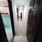 Sobrado à venda com 4 quartos, sendo 1 suíte, em Santo Antônio, Osasco, SP
