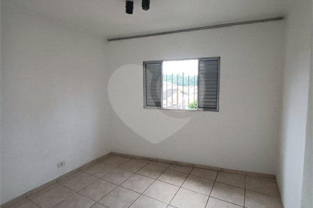 Casa à venda com 3 quartos, sendo 1 suíte, em Jardim Santo Elias, São Paulo, SP
