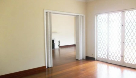 Casa à venda com 3 quartos, sendo 1 suíte,  no condomínio Praça Pero Vaz de Caminha,260, São Paulo - SP
