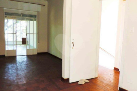 Sobrado à venda com 3 quartos, sendo 1 suíte, em Brooklin Velho, São Paulo, SP